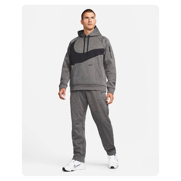 β
NWT Nike Therma Standard Fit Sweatpants - Gray β
- Picture 16 of 16